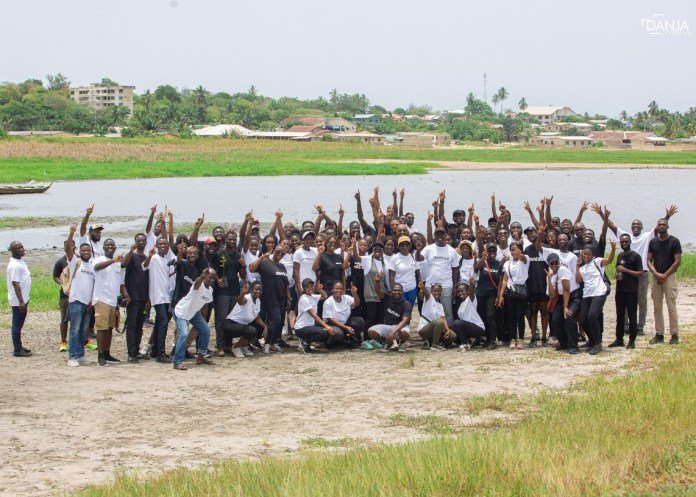 Ghana: Dentsu Ghana plants thousand mangroves at Muni-Pomadze&hellip;