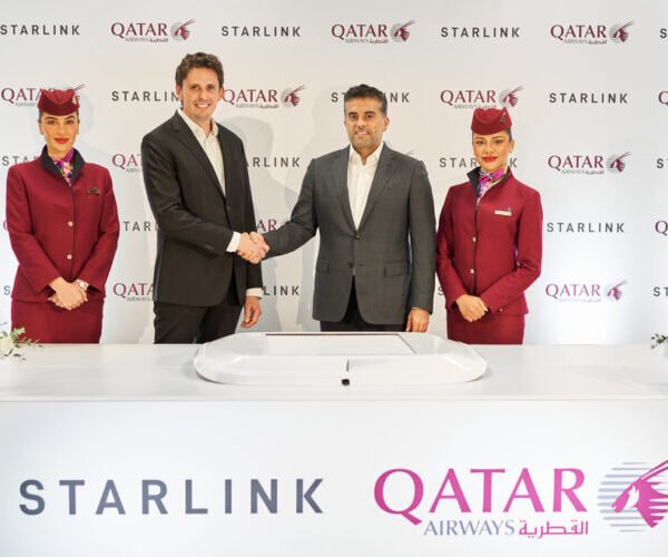 Qatar Airways introduces world’s first Boeing 777 flight…