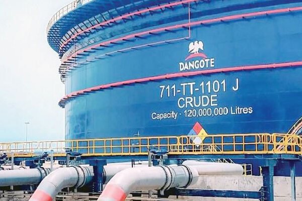 Dangote Refinery cuts petrol price to ₦860